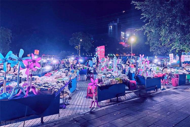 武汉夜间网络平台：丰富市民夜生活，信息质量待提升？